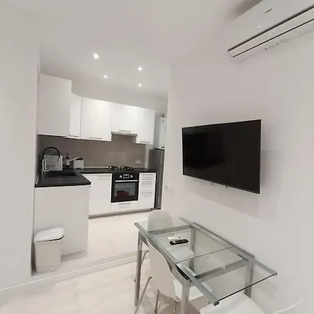 Melody Breeze Apartments-sanremo Apartmán *